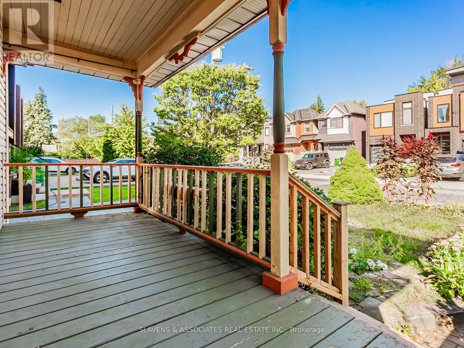 Property at 7 HOLBORNE AVENUE image 3