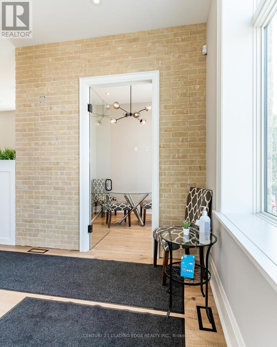 86 Brock Street W, Uxbridge, Ontario  L9P 1P4 - Photo 4 - N12412534