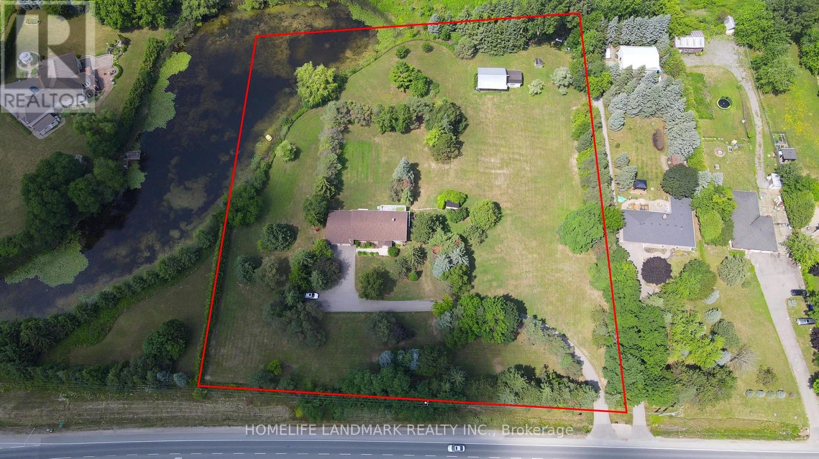 6068 Bloomington Road, Whitchurch-Stouffville, Ontario L4A 2W7 - Photo 4 - N12412544