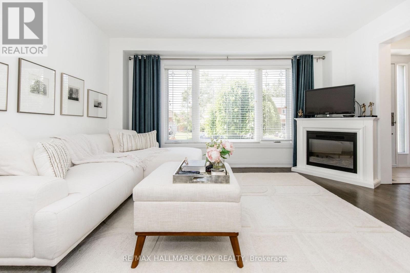 124 Brown Street, Barrie, Ontario  L4N 7V7 - Photo 7 - S12412480