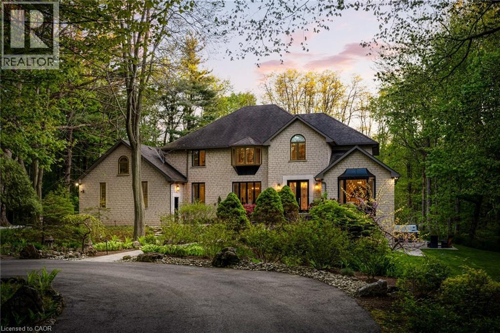 18 ELDER Crescent, Ancaster, Ontario