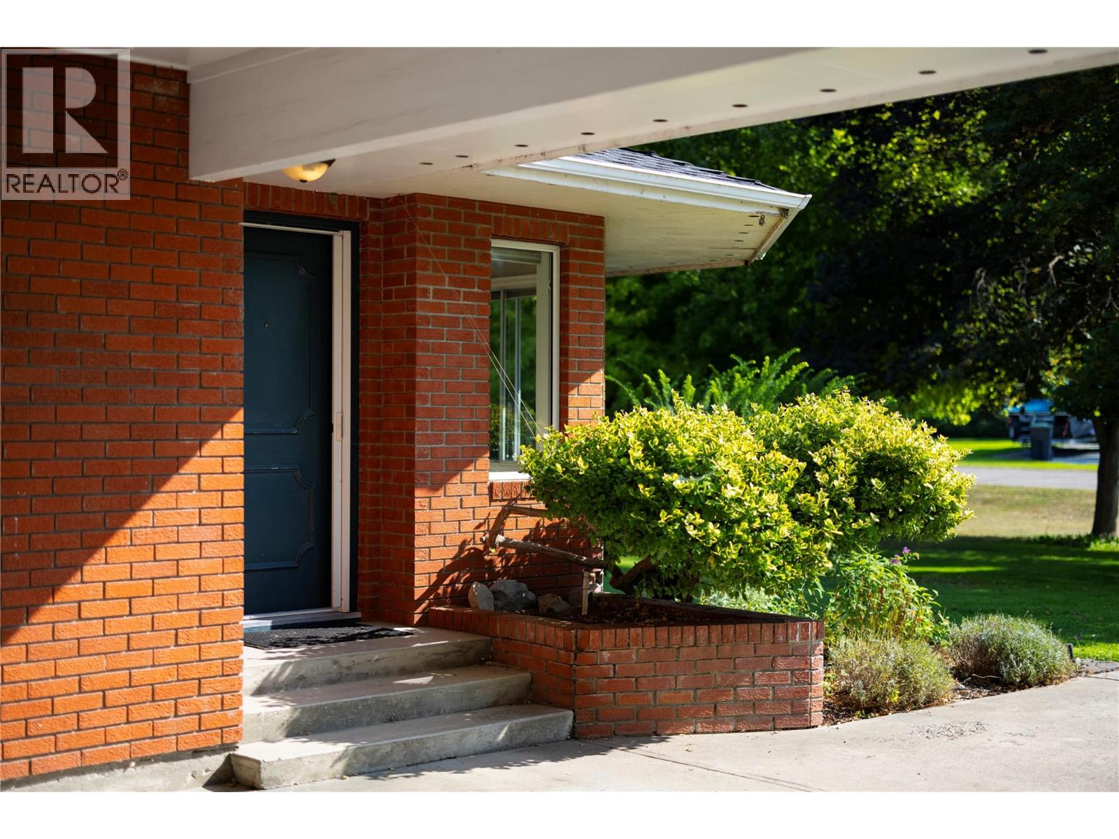 3330 Jackson Court, Kelowna, British Columbia  V1W 2T6 - Photo 11 - 10363092
