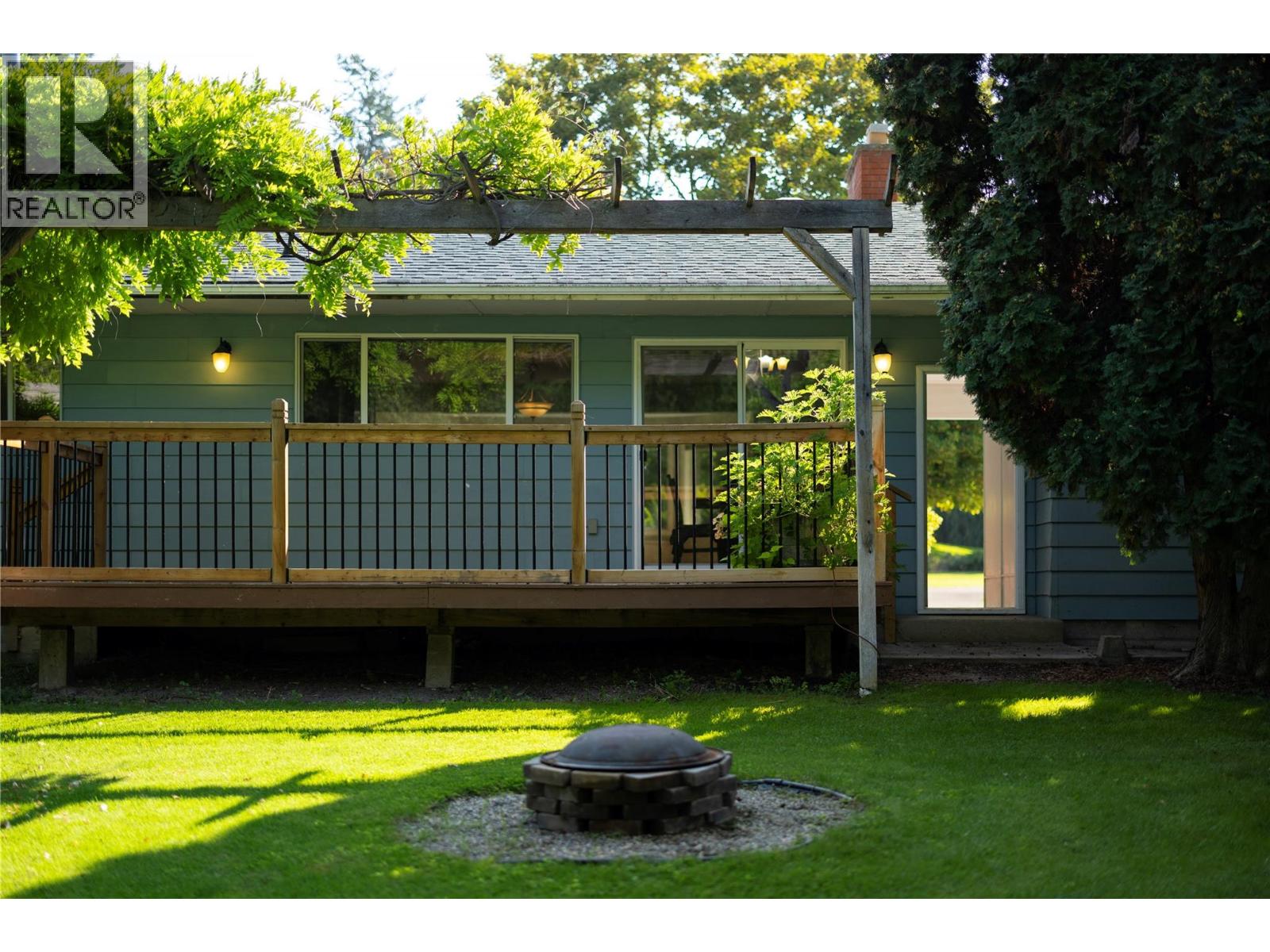 3330 Jackson Court, Kelowna, British Columbia  V1W 2T6 - Photo 44 - 10363092