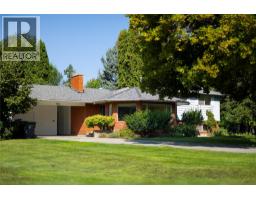 3330 Jackson Court, kelowna, British Columbia