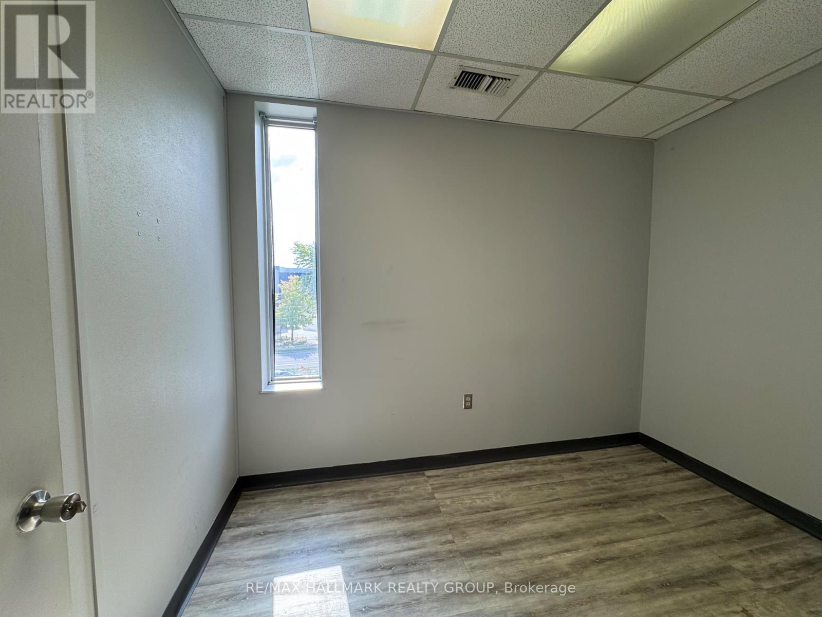 203/204 - 3029 Carling Avenue, Ottawa, Ontario  K2B 8E8 - Photo 16 - X11999921