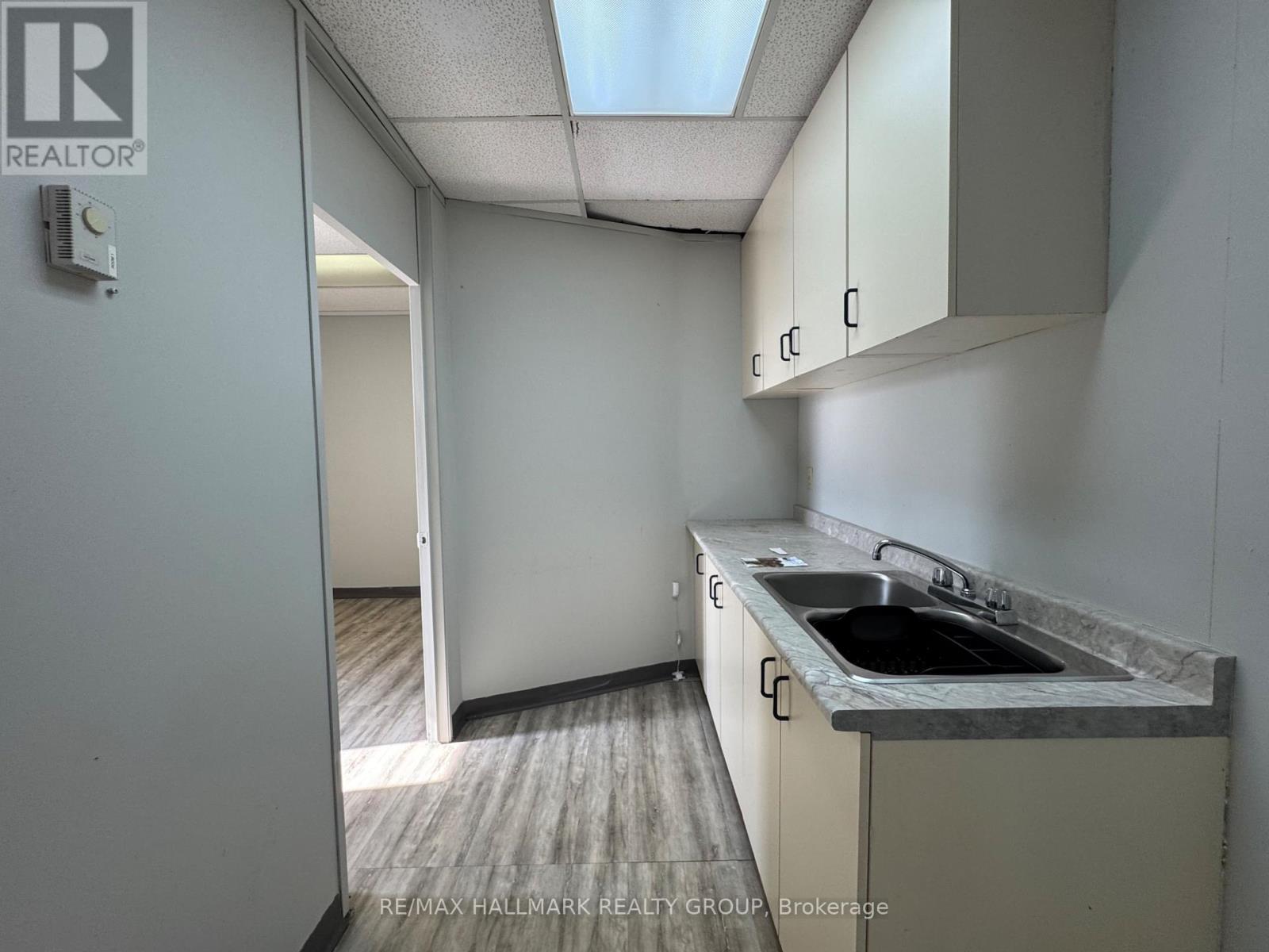 203/204 - 3029 Carling Avenue, Ottawa, Ontario  K2B 8E8 - Photo 15 - X11999921