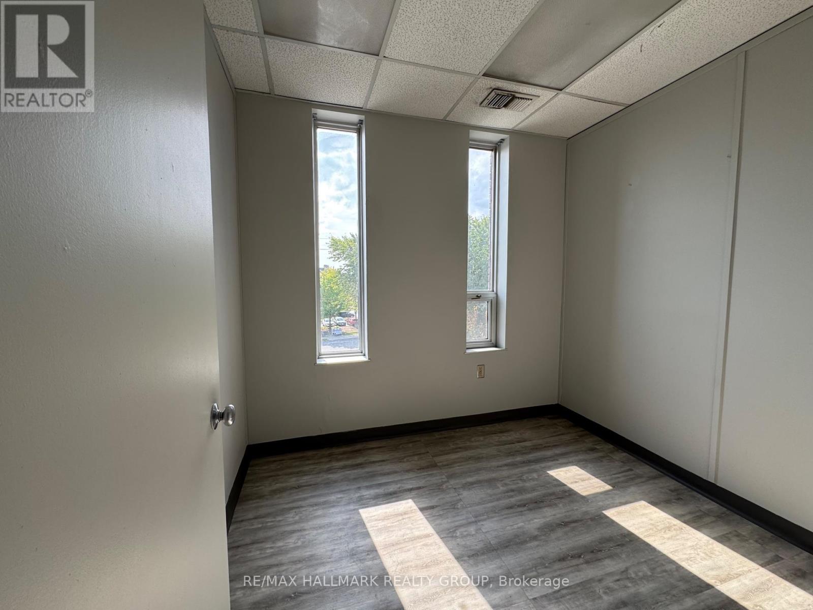 203/204 - 3029 Carling Avenue, Ottawa, Ontario  K2B 8E8 - Photo 14 - X11999921