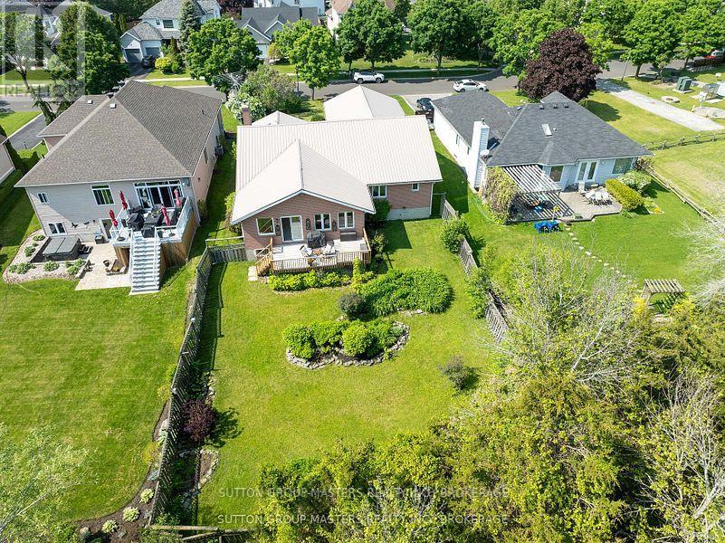 47 Bayshore Drive, Loyalist (Bath), Ontario  K0H 1G0 - Photo 4 - X12412793
