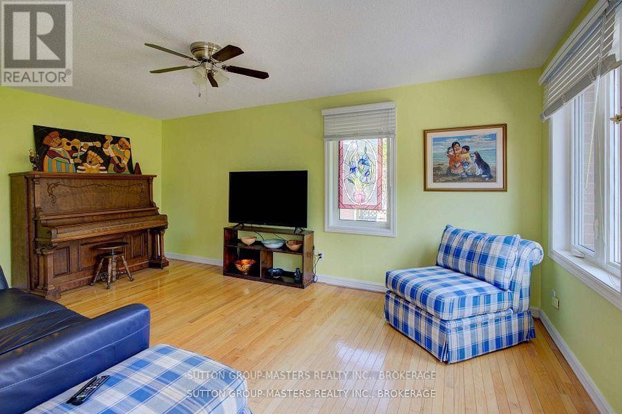 47 Bayshore Drive, Loyalist (Bath), Ontario  K0H 1G0 - Photo 8 - X12412793