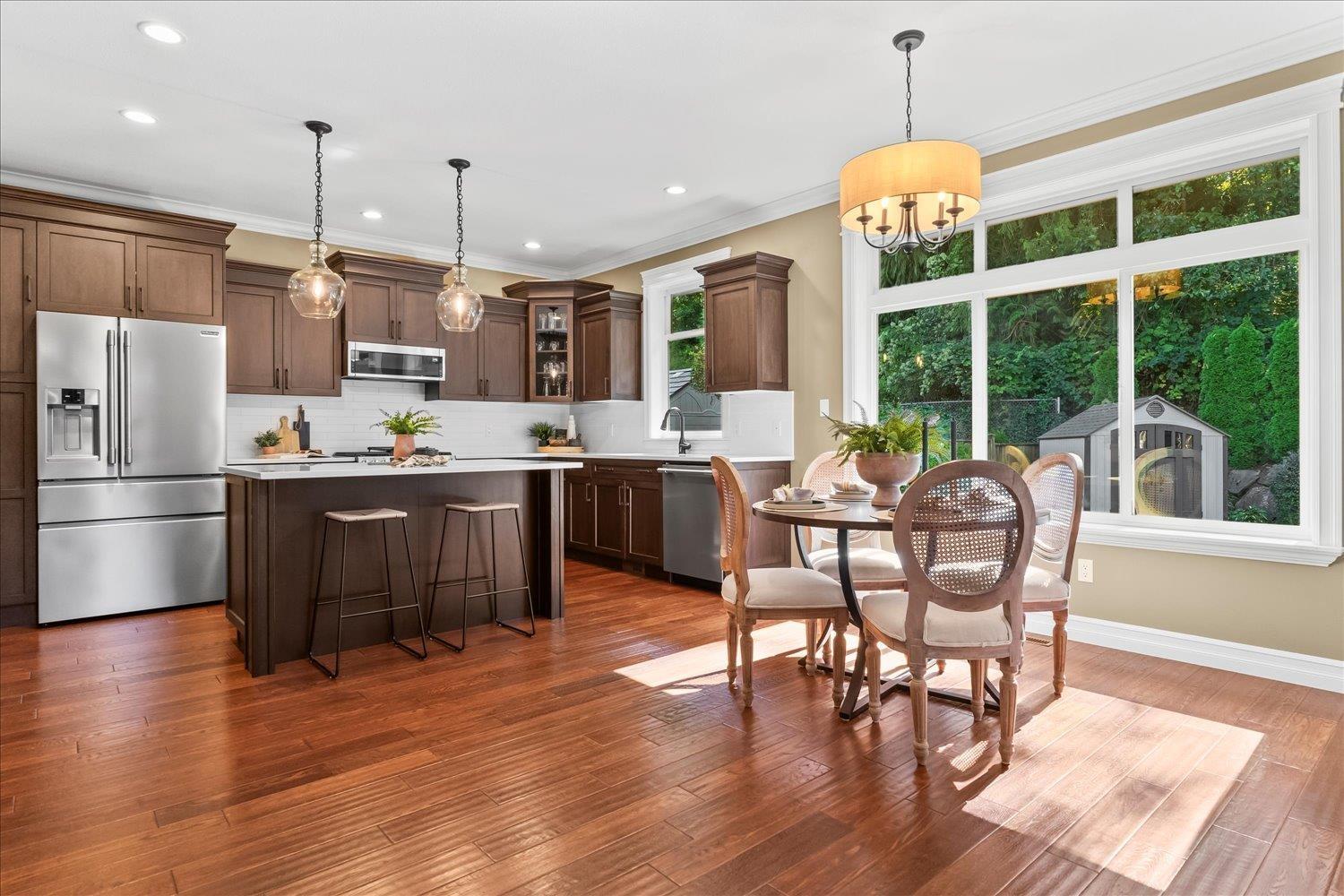 45480 Ariel Place, Vedder Mountain, Cultus Lake, British Columbia  V2R 0K7 - Photo 2 - R3049503