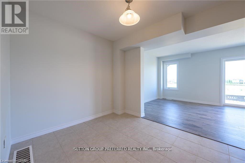 3948 Mia Avenue, London South, Ontario  N6L 0H4 - Photo 6 - X12412894