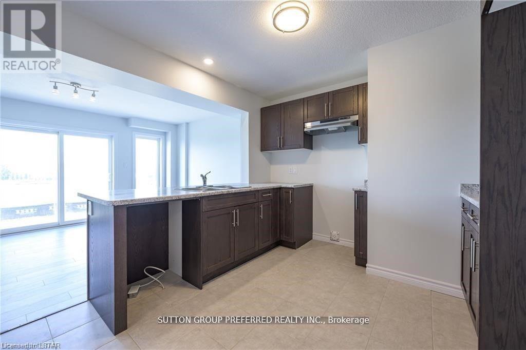 3948 Mia Avenue, London South, Ontario  N6L 0H4 - Photo 9 - X12412894