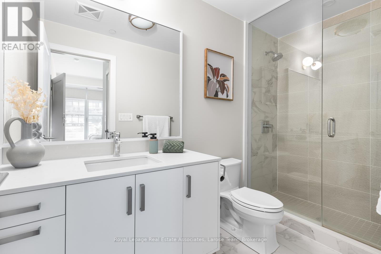 235 - 1575 Lakeshore Road W, Mississauga (Clarkson), Ontario  L5J 0B1 - Photo 22 - W12412484