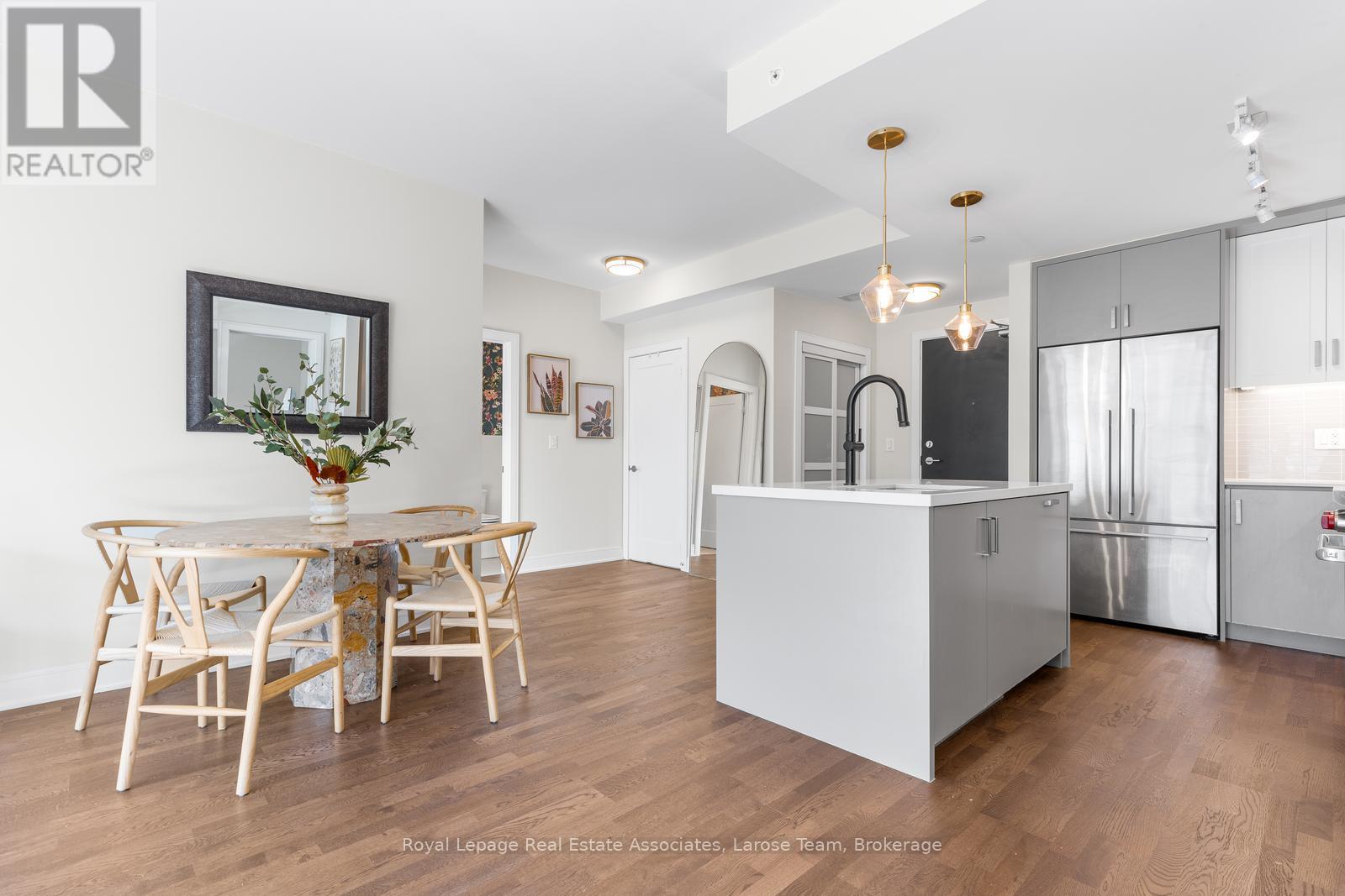 235 - 1575 Lakeshore Road W, Mississauga (Clarkson), Ontario  L5J 0B1 - Photo 6 - W12412484