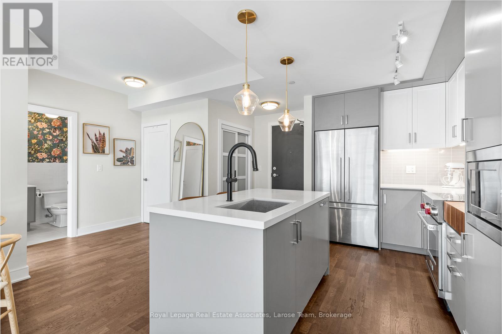 235 - 1575 Lakeshore Road W, Mississauga (Clarkson), Ontario  L5J 0B1 - Photo 9 - W12412484