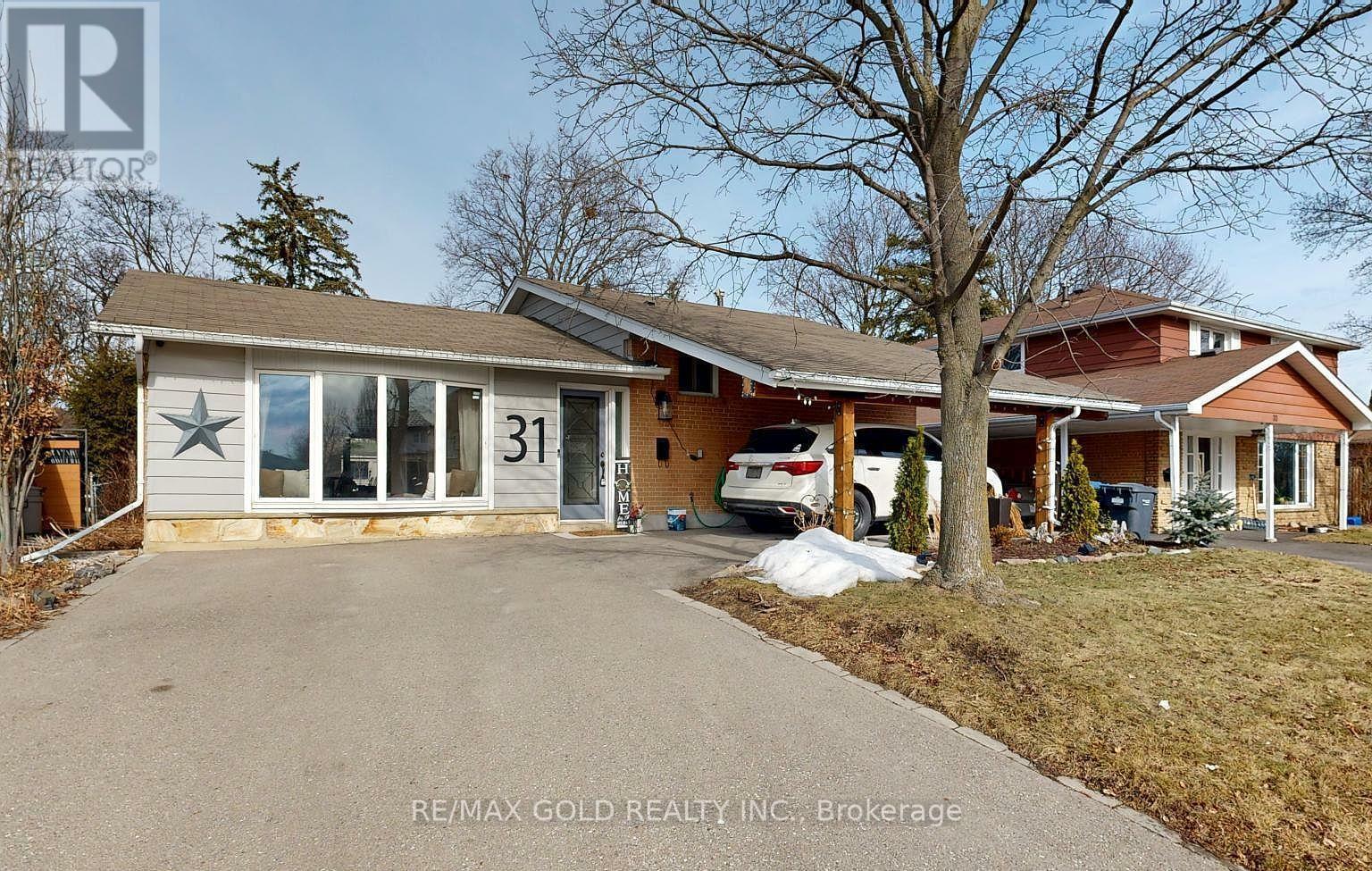 31 Cathedral Road, Brampton, Ontario  L6W 2P1 - Photo 1 - W12412537