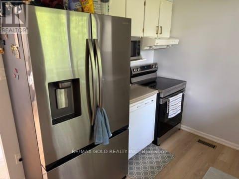 31 Cathedral Road, Brampton, Ontario  L6W 2P1 - Photo 16 - W12412537