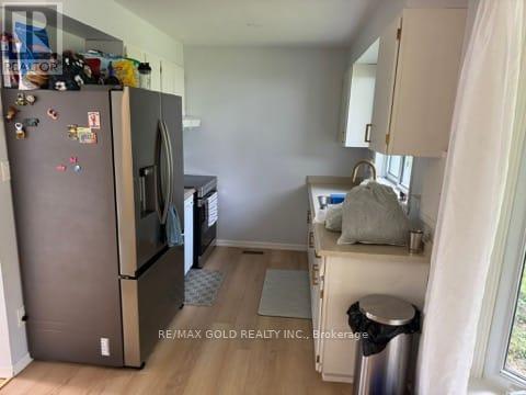 31 Cathedral Road, Brampton, Ontario  L6W 2P1 - Photo 6 - W12412537