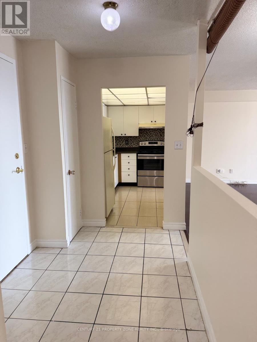 2113 - 145 Hillcrest Avenue, Mississauga, Ontario  L5B 3Z1 - Photo 2 - W12412561