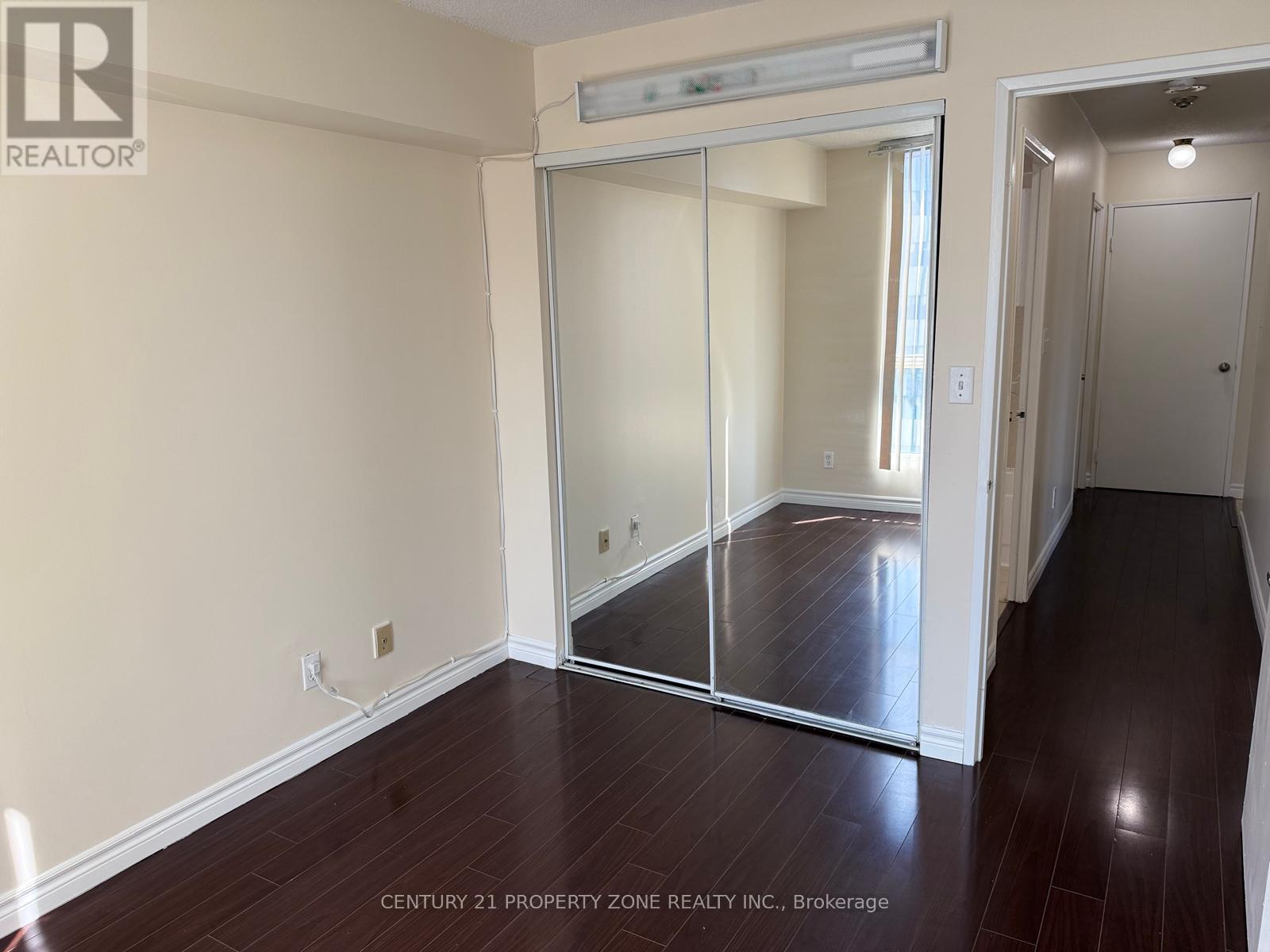 2113 - 145 Hillcrest Avenue, Mississauga, Ontario  L5B 3Z1 - Photo 24 - W12412561
