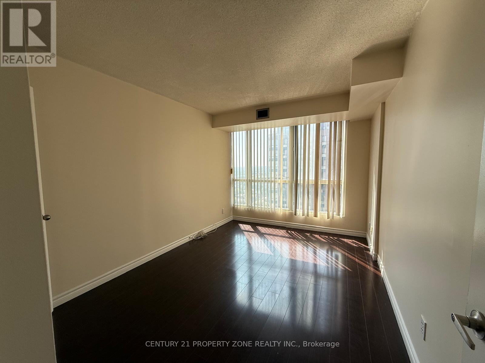 2113 - 145 Hillcrest Avenue, Mississauga, Ontario  L5B 3Z1 - Photo 35 - W12412561