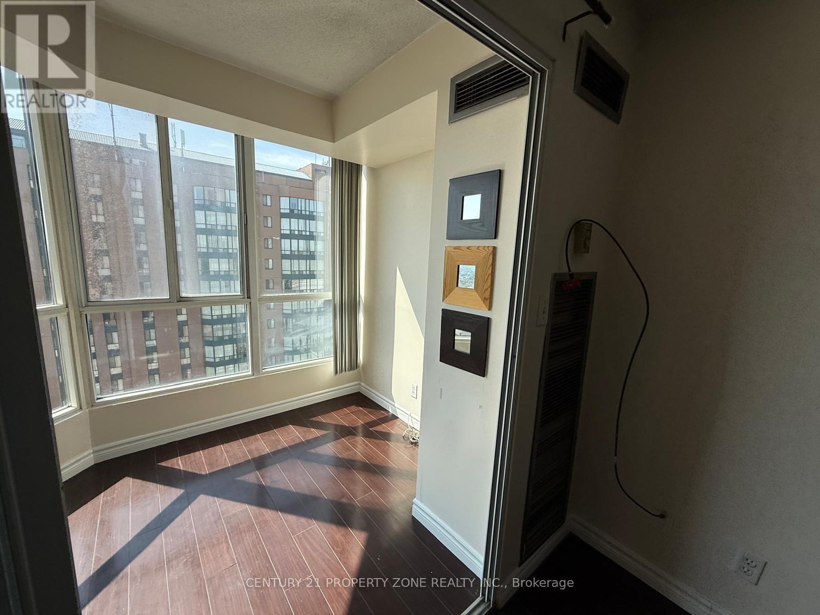 2113 - 145 Hillcrest Avenue, Mississauga, Ontario  L5B 3Z1 - Photo 44 - W12412561