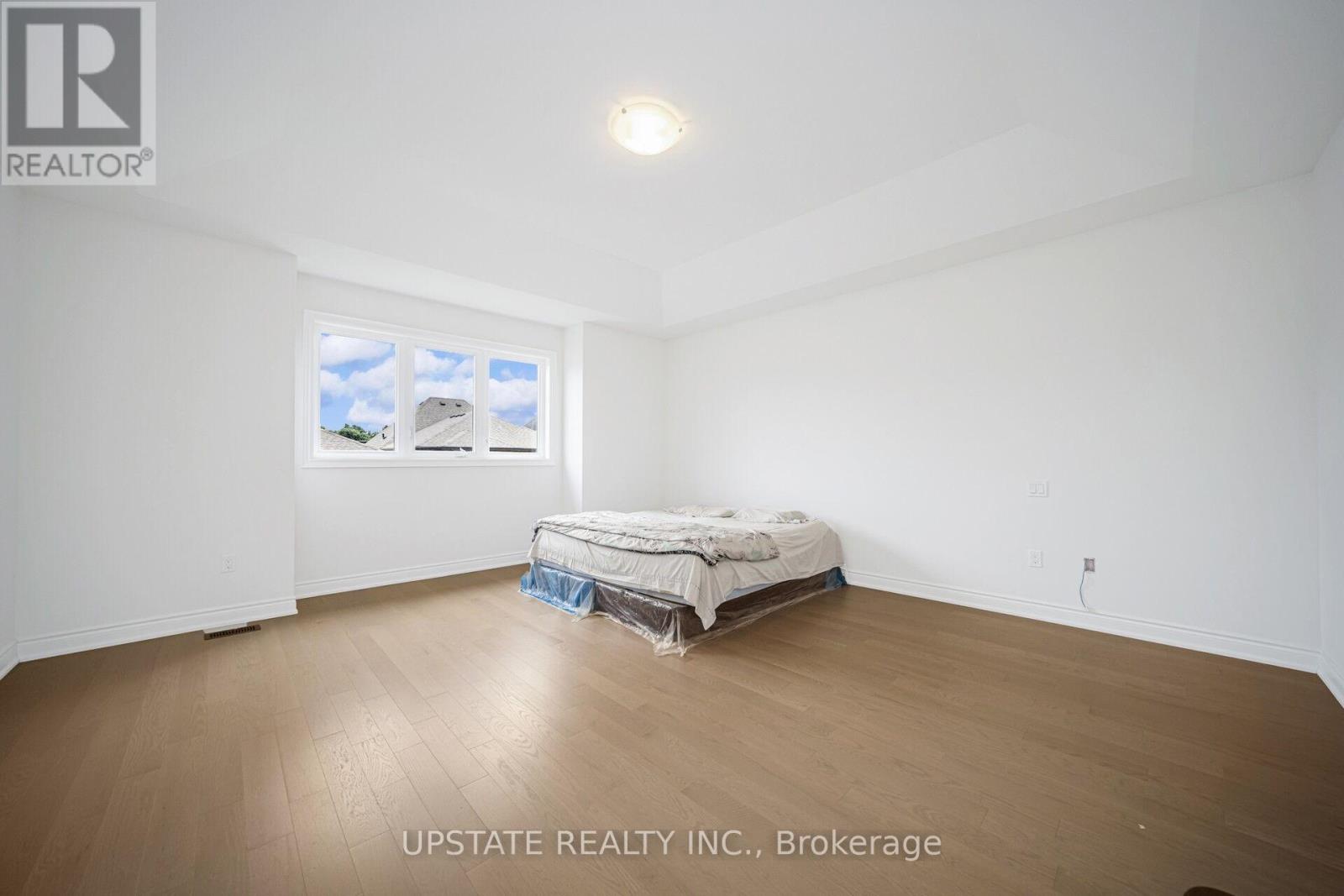7 James Walker Avenue, Caledon, Ontario  L7C 4M9 - Photo 20 - W12412643
