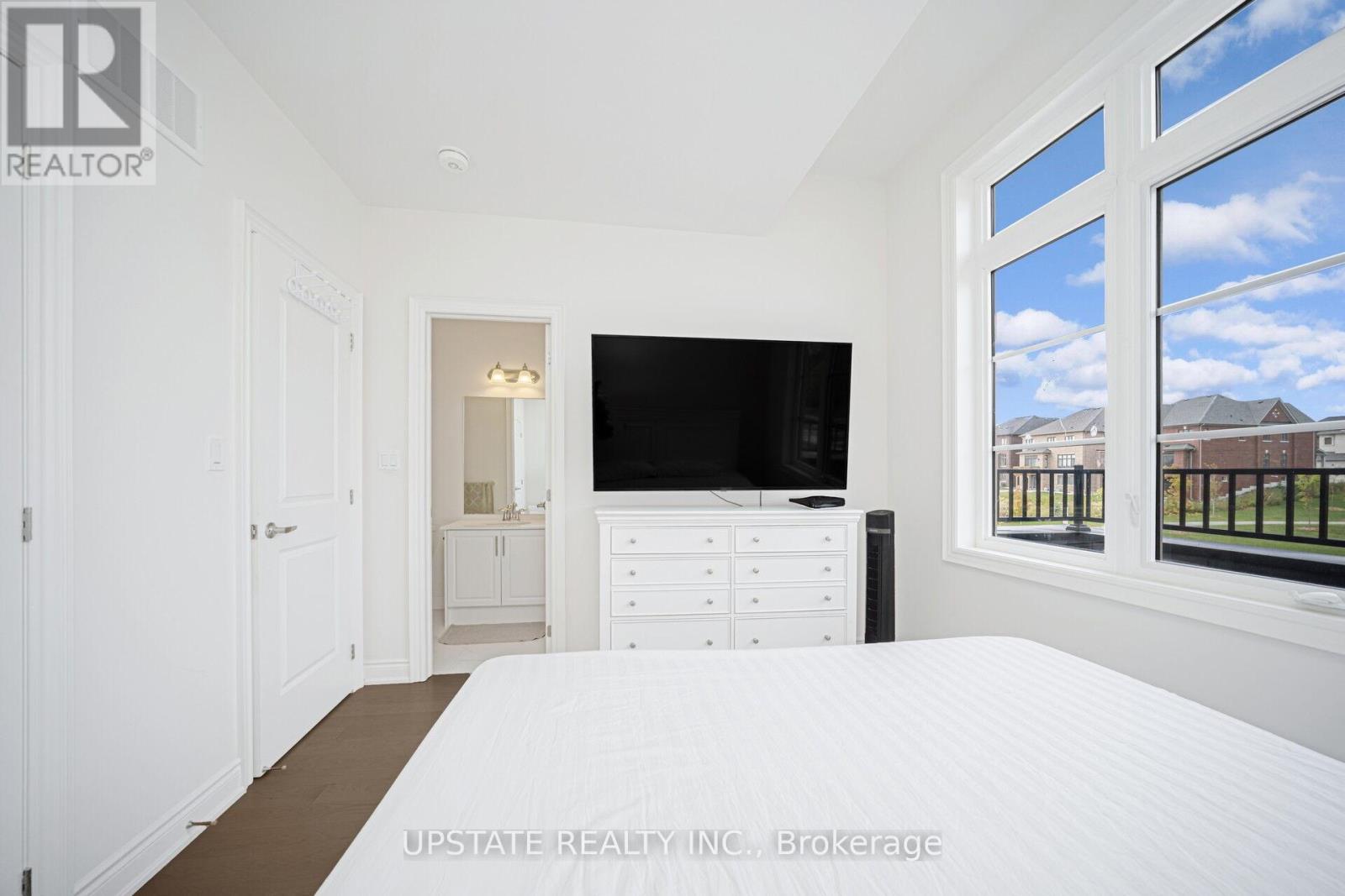 7 James Walker Avenue, Caledon, Ontario  L7C 4M9 - Photo 34 - W12412643