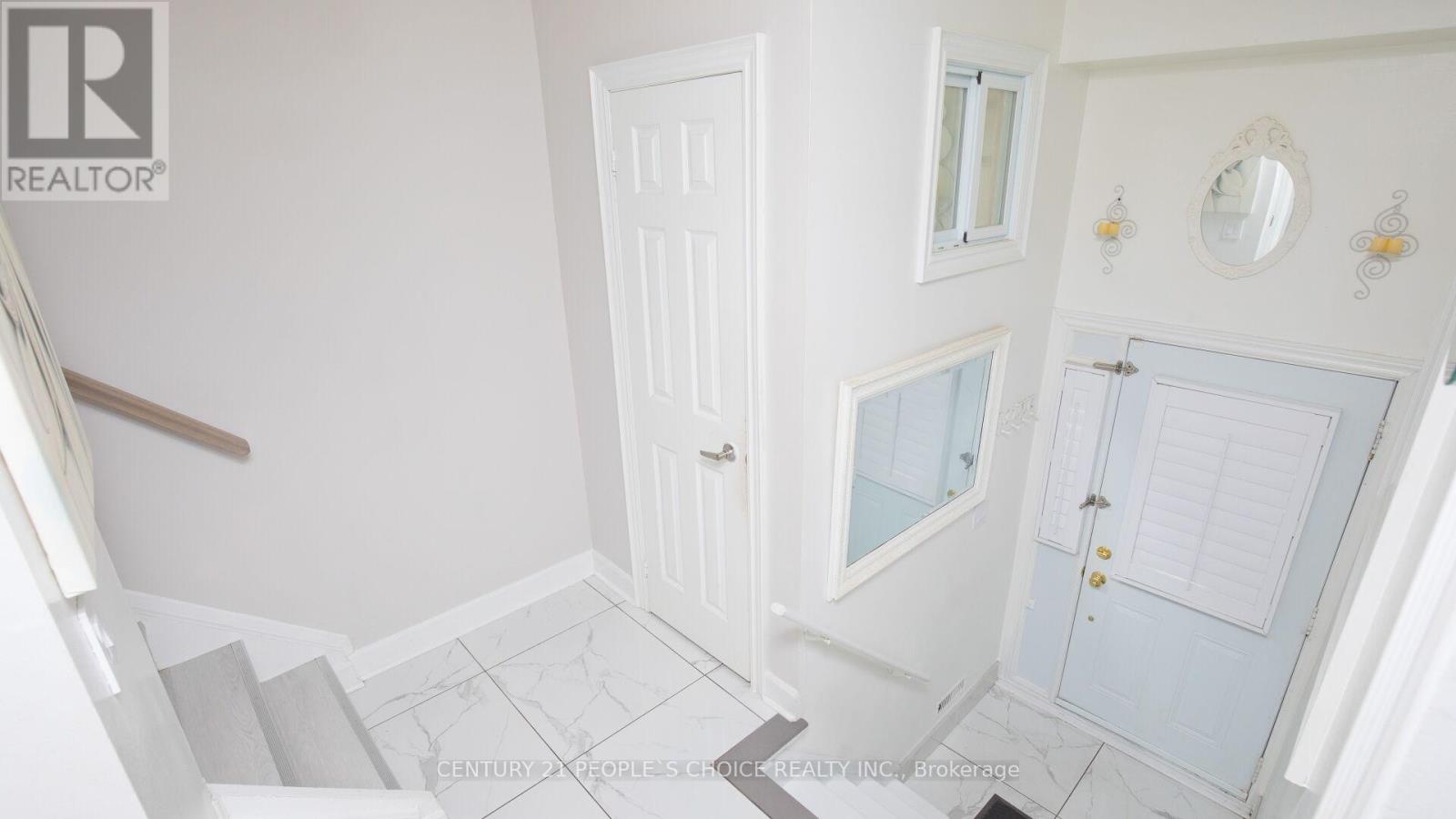 54 - 3525 Brandon Gate, Mississauga, Ontario  L4T 3M3 - Photo 4 - W12412650