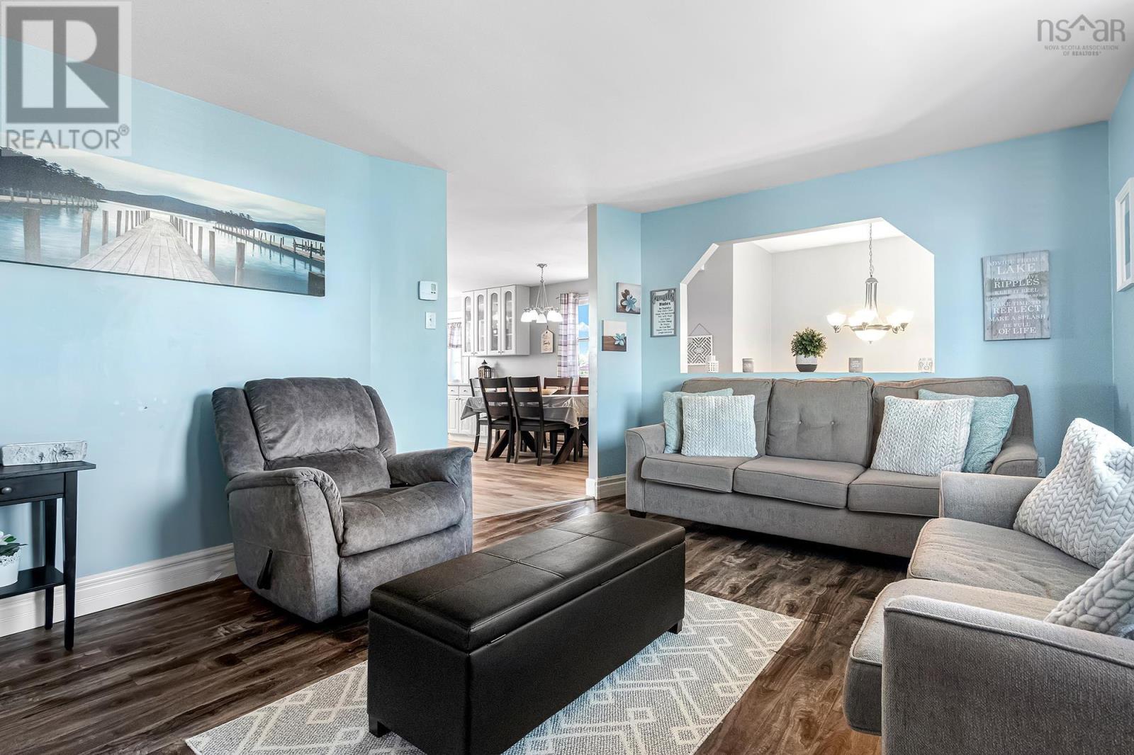 Property at 5 Serop Crescent image 4