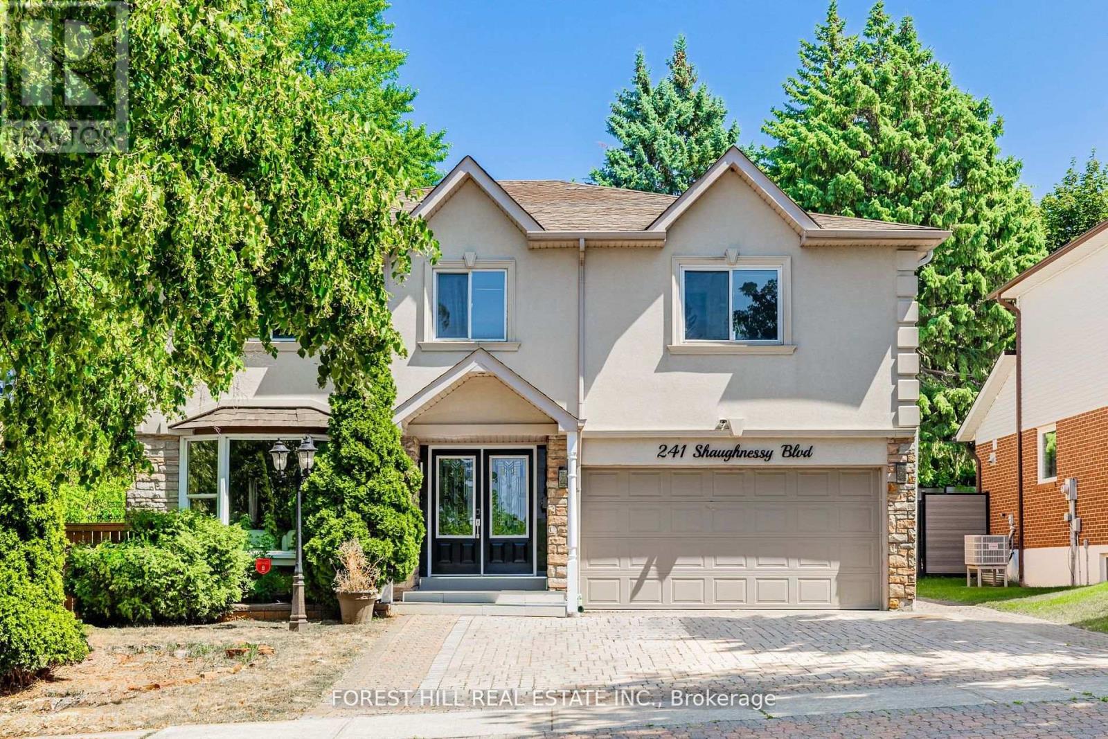 241 SHAUGHNESSY BOULEVARD, Toronto, Ontario