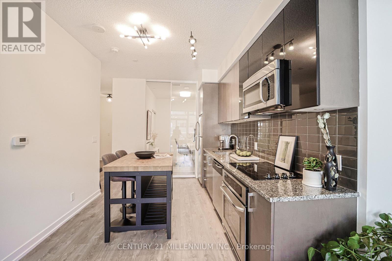405 - 89 Dunfield Avenue, Toronto, Ontario  M4S 0A4 - Photo 7 - C12412723