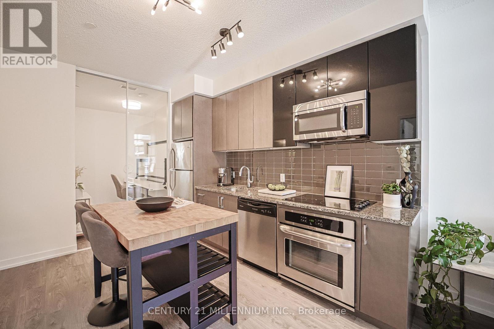 405 - 89 Dunfield Avenue, Toronto, Ontario  M4S 0A4 - Photo 8 - C12412723
