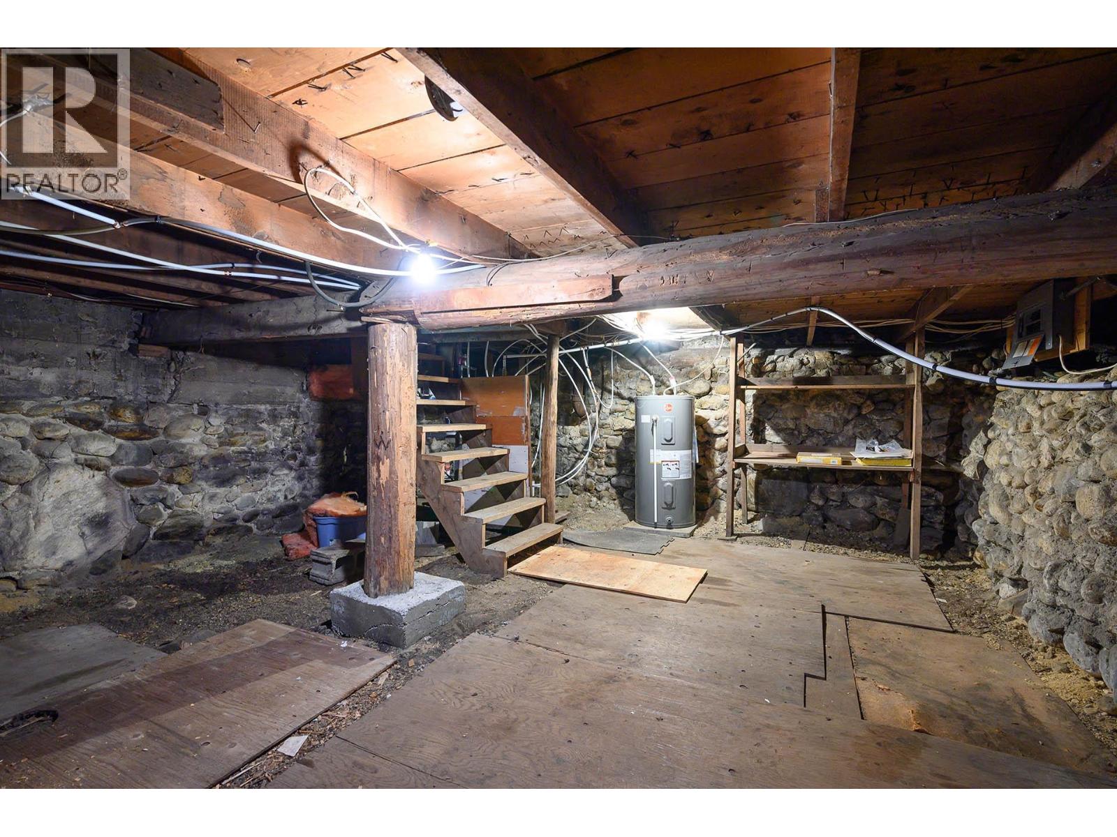 817 Main Street, Blue River, British Columbia  V0E 1J0 - Photo 20 - 10363269