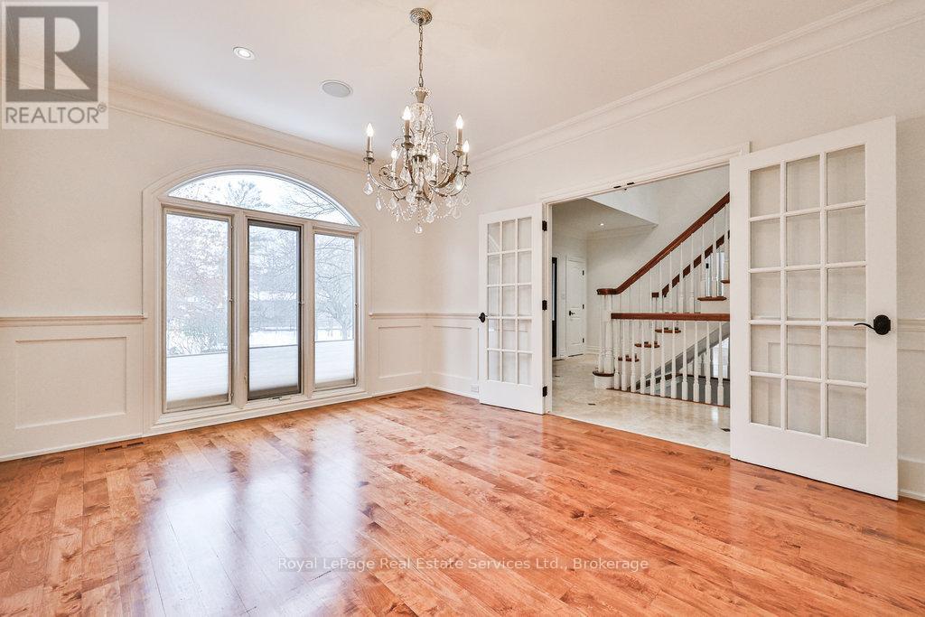 24 Raymar Place, Oakville, Ontario  L6J 6M1 - Photo 50 - W12412801