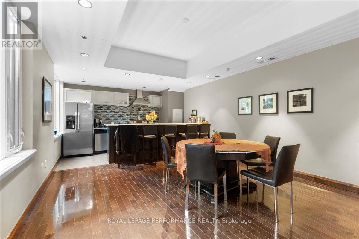 213 - 238 Besserer Street, Ottawa, Ontario  K1N 6B1 - Photo 2 - X12412778