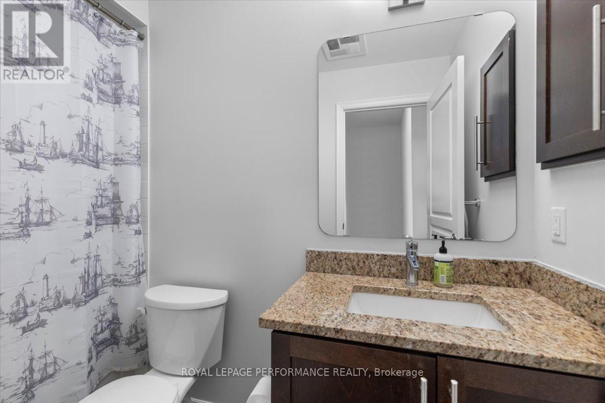 213 - 238 Besserer Street, Ottawa, Ontario  K1N 6B1 - Photo 9 - X12412778