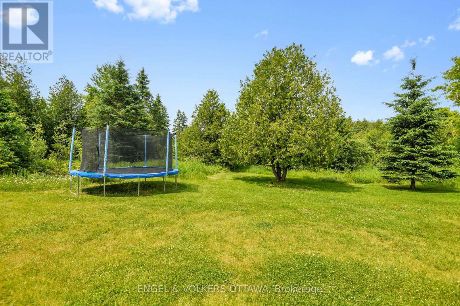 102 Delaney Drive, Ottawa, Ontario  K0A 1L0 - Photo 27 - X12412815