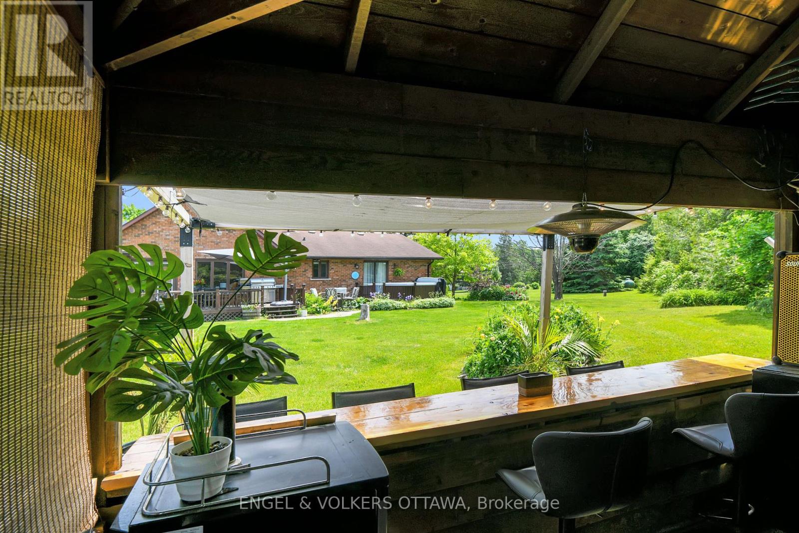 102 Delaney Drive, Ottawa, Ontario  K0A 1L0 - Photo 30 - X12412815