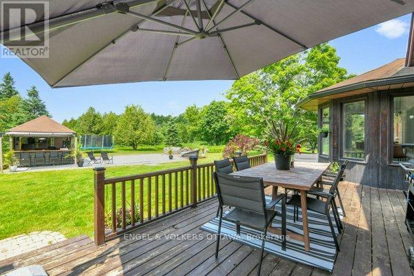 102 Delaney Drive, Ottawa, Ontario  K0A 1L0 - Photo 32 - X12412815