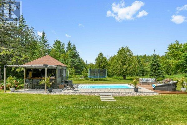 102 Delaney Drive, Ottawa, Ontario  K0A 1L0 - Photo 39 - X12412815