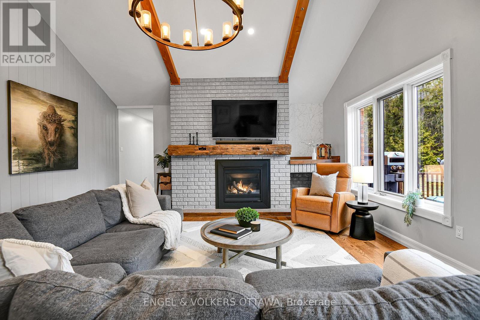 102 Delaney Drive, Ottawa, Ontario  K0A 1L0 - Photo 7 - X12412815