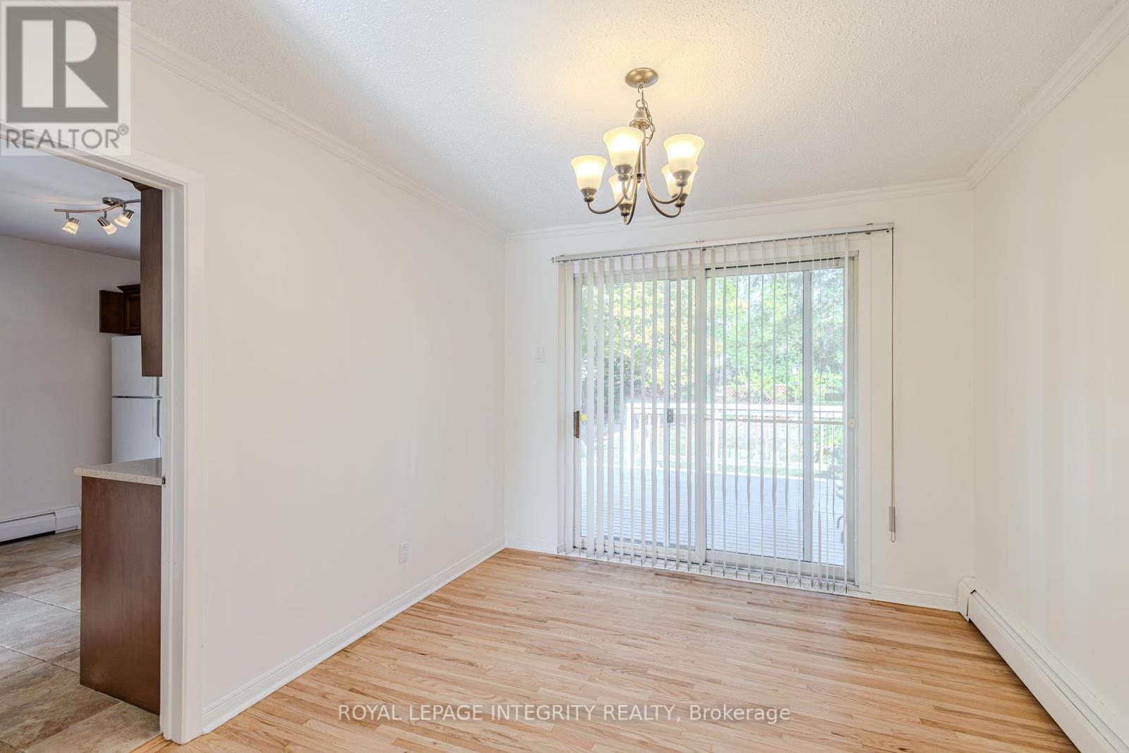 135 Desmond Avenue, Ottawa, Ontario  K2L 1E8 - Photo 13 - X12412817