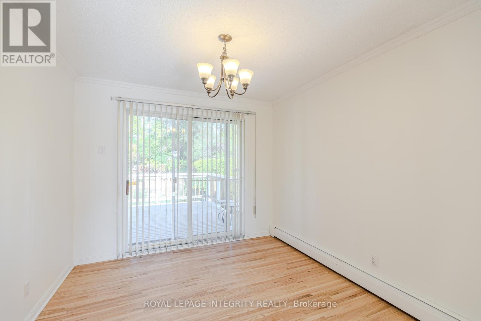 135 Desmond Avenue, Ottawa, Ontario  K2L 1E8 - Photo 14 - X12412817