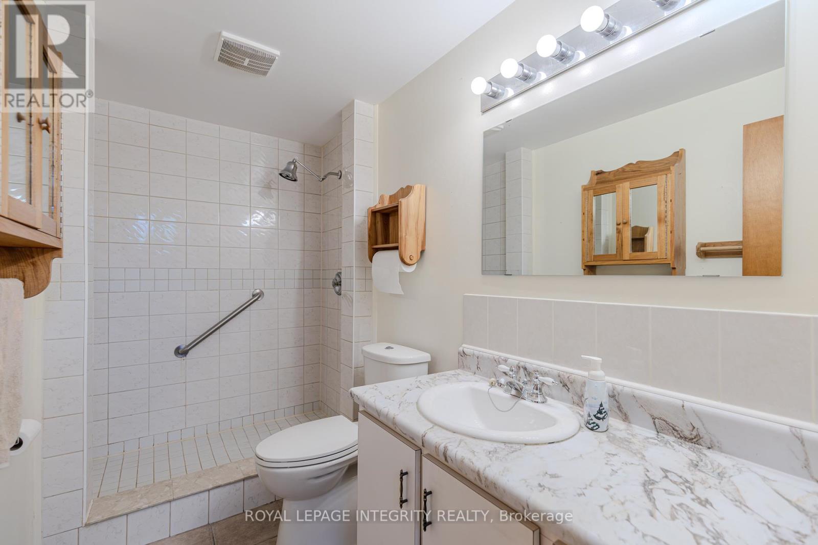 135 Desmond Avenue, Ottawa, Ontario  K2L 1E8 - Photo 34 - X12412817