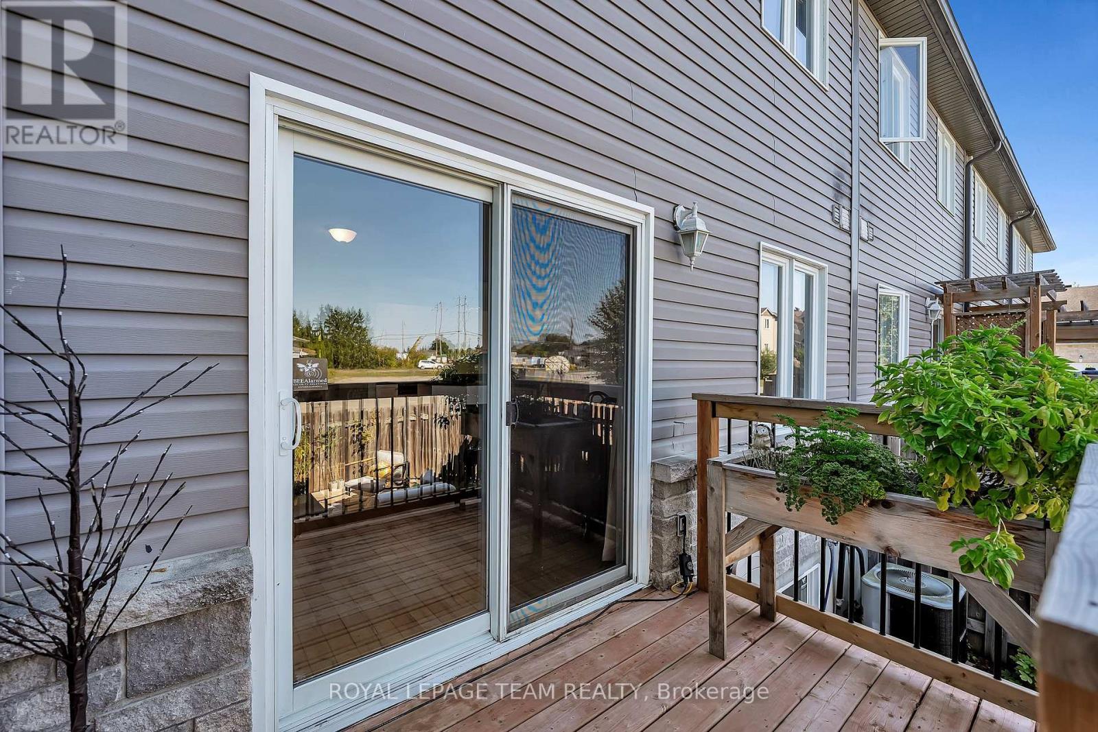 111 Raina Way, North Grenville, Ontario  K0G 1J0 - Photo 35 - X12412860