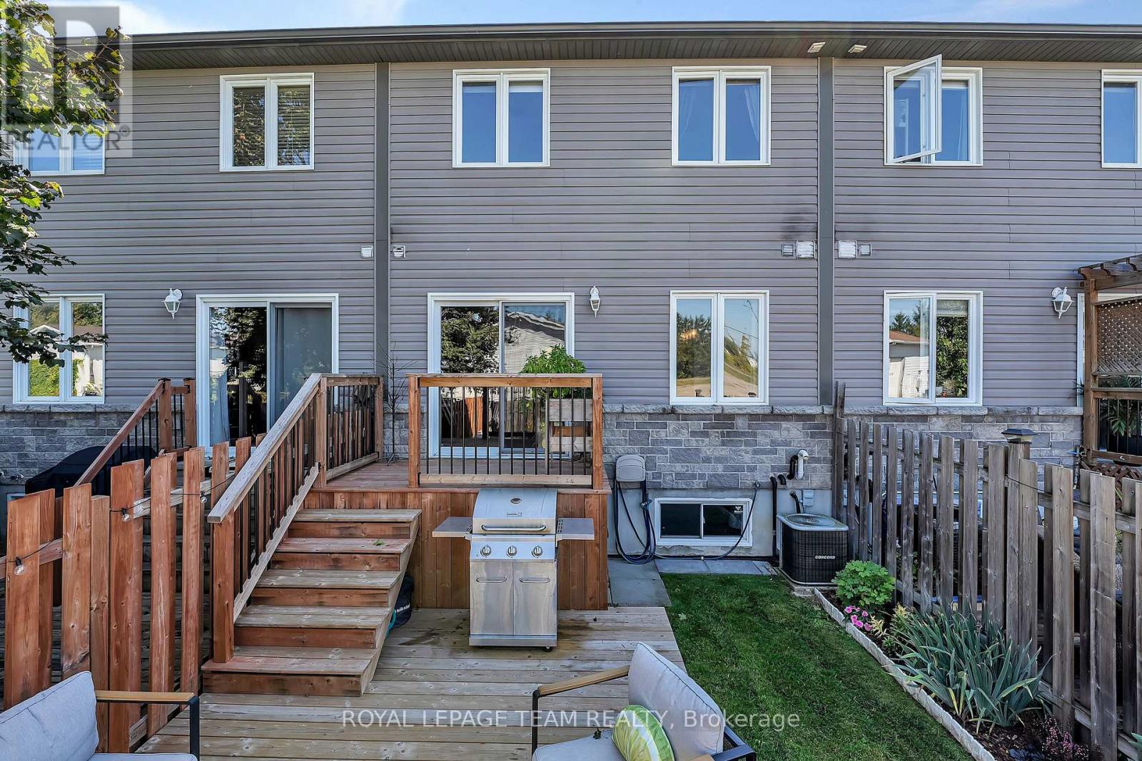 111 Raina Way, North Grenville, Ontario  K0G 1J0 - Photo 41 - X12412860