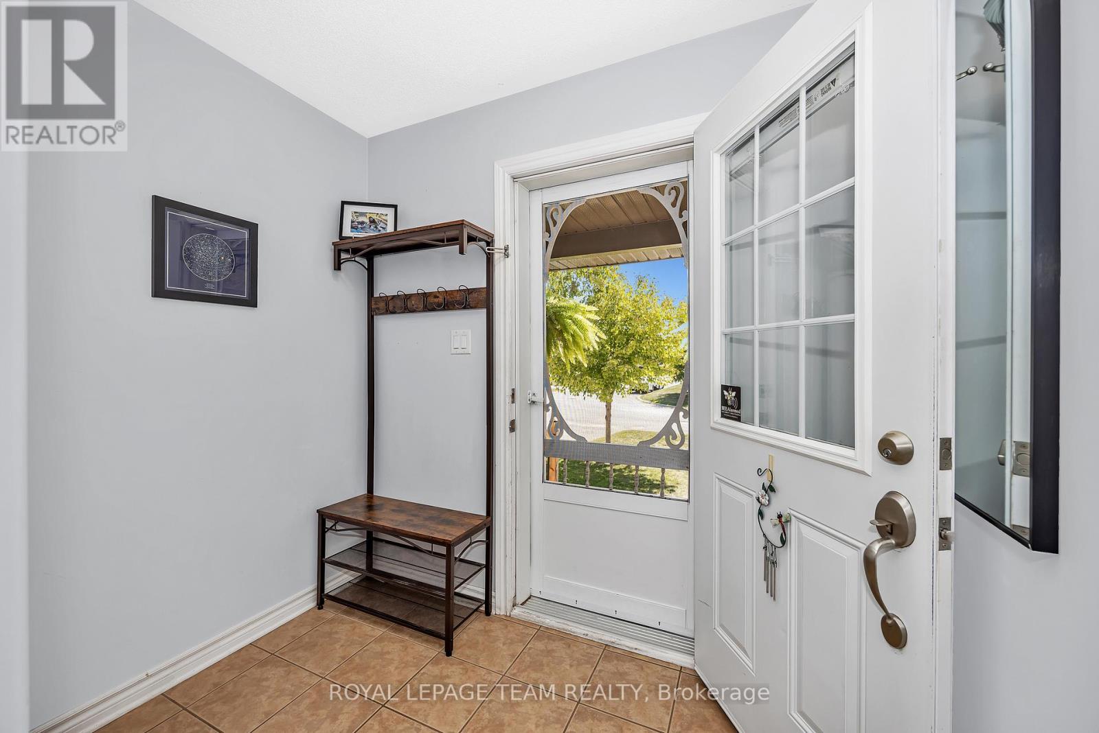 111 Raina Way, North Grenville, Ontario  K0G 1J0 - Photo 5 - X12412860