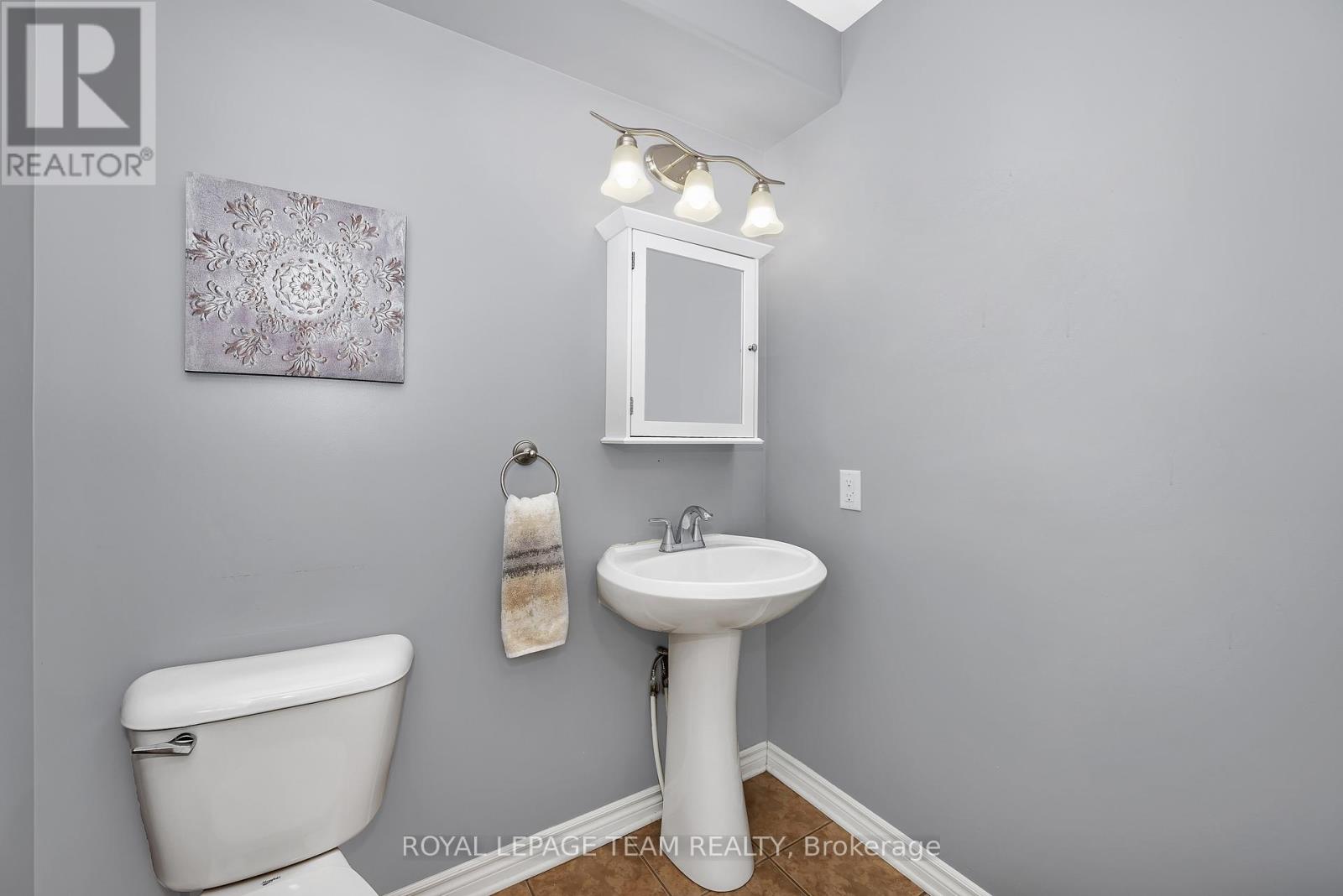 111 Raina Way, North Grenville, Ontario  K0G 1J0 - Photo 7 - X12412860