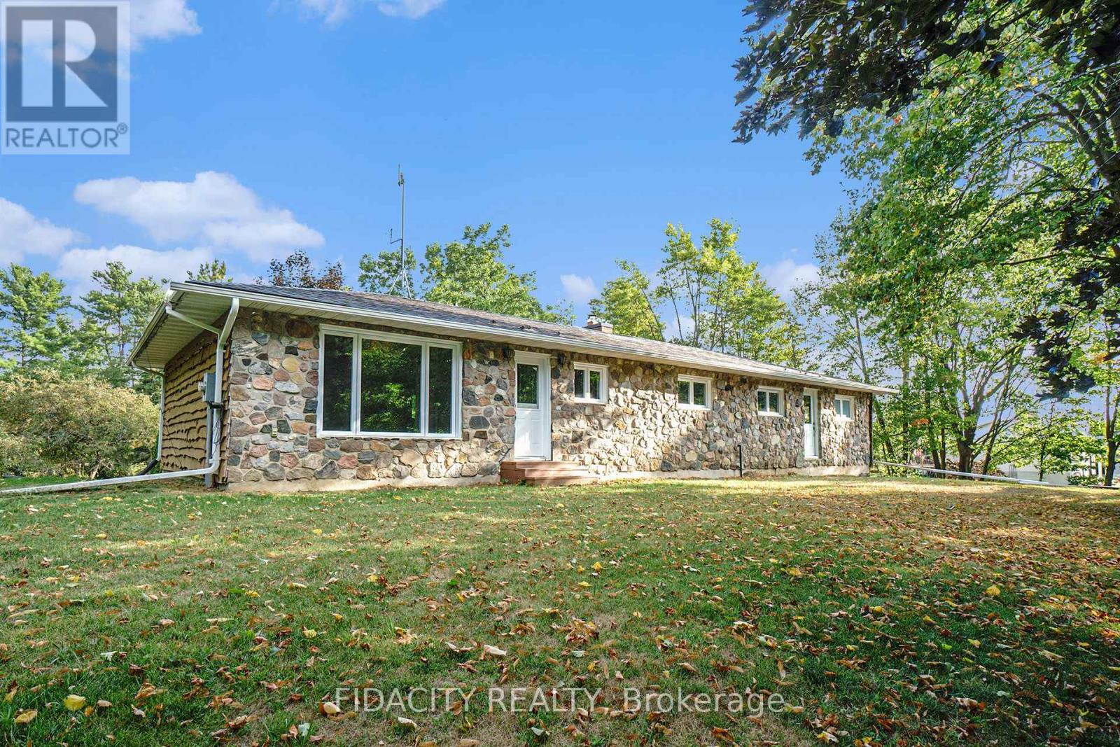 1910 Beach Road, North Grenville, Ontario  K0G 1S0 - Photo 2 - X12412876
